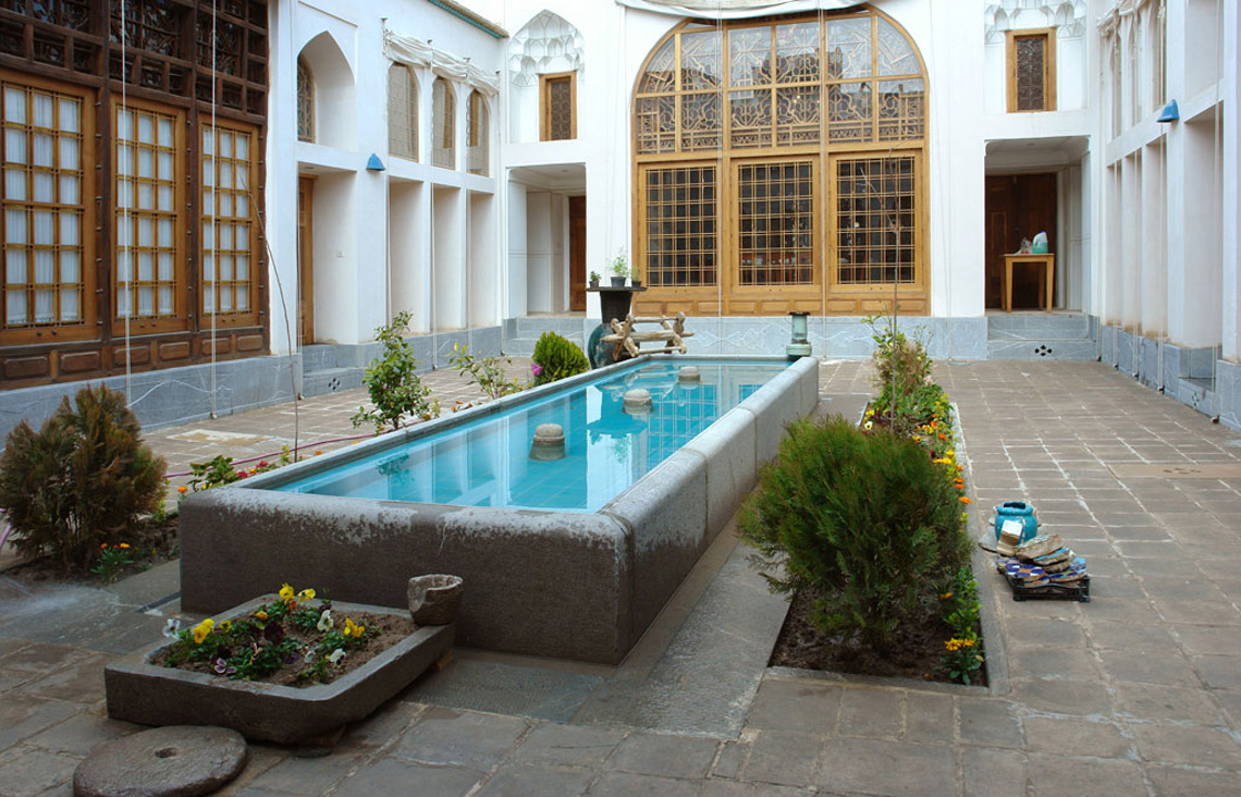 Kianpour Boutique Hotel_Yard after restoration