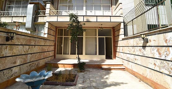 The situation of two historical houses in Iran